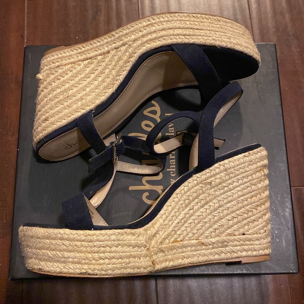 Charles David Rafia “Lizzie” Wedges